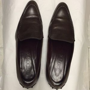 Tods women’s leather loafers